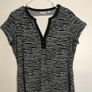 New York & Company Black and White Stretch blouse